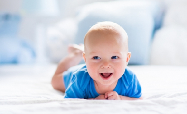 Jak zadbać o prawidłowy rozwój niemowlaka?